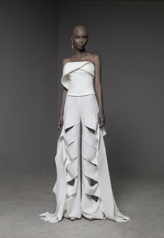 Pantalón Cariño con volumen lateral efecto tiras 